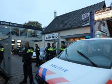 Politie-inval bij autobedrijf in Soest