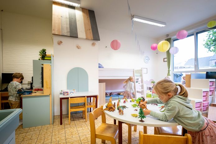 "Juf, zo mooi!" De kindjes van de tweede kleuterklas van juf Evi waren wat blij met hun nieuwe klas.