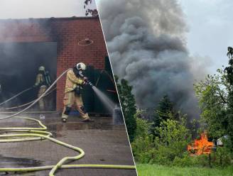  Brand in tuinhuis slaat over op loods: brandweer kan erger voorkomen