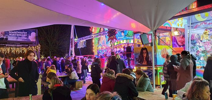 De opening van het winterdorp was meteen een succes.