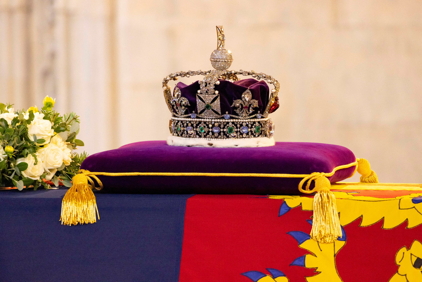 de-uitvaart-van-koningin-elizabeth-van-uur-tot-uur-dienst-eindigt-om