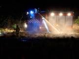 Flinke heidebrand in Kootwijk, brandweer rukt massaal uit