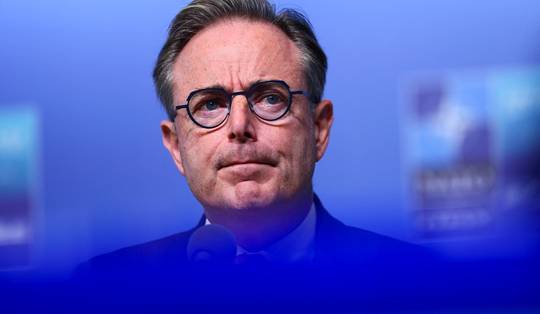 Premier De Wever gaat voor een ‘tiramisu’ van 10 miljard euro. Wie hapt toe?