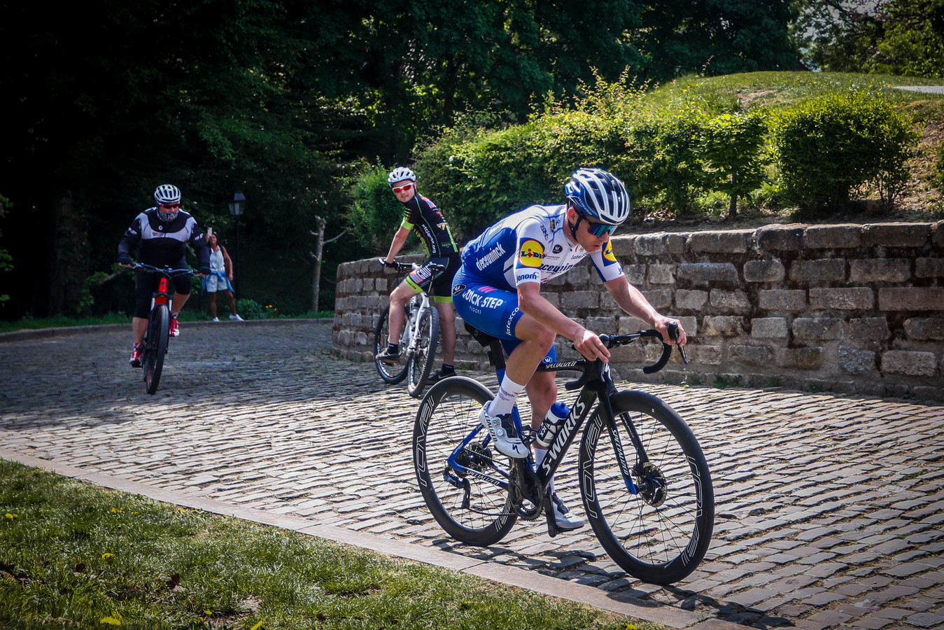 La fougue de coureurs comme Remco Evenepoel entraîne un nouveau challenge pour des "vétérans" comme Chris Froome.