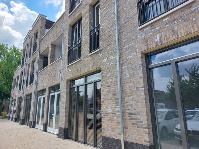 De kantoorruimtes in het nieuwbouwcomplex aan Plein 1969 in Heeswijk-Dinther zijn opgeleverd en hebben al nieuwe ‘bewoners’.