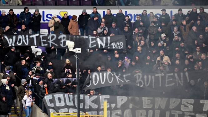Anderlecht-supporters herhalen standpunt over Vandenhaute: “Als je zulke dingen leest... dan moet hij zo snel mogelijk opstappen”
