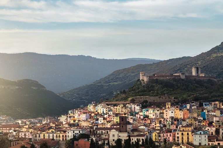 Gli olandesi sono bloccati in Sardegna dopo aver contratto il Corona virus