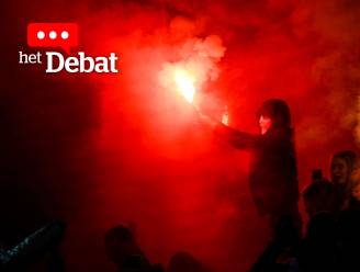DEBAT VAN DE DAG. Pro League wil gecontroleerd vuurwerk toelaten in voetbalstadions: een goed idee?