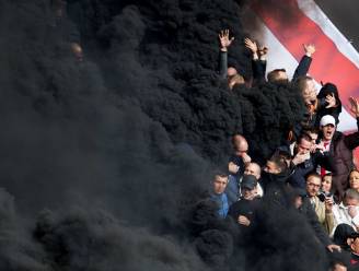 Zes mannen aangehouden vanwege rookbommen in stadion PSV
