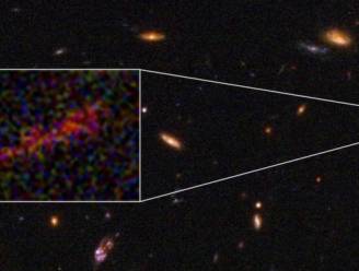 Hubble maakt unieke close-up van oeroud sterrenstelsel