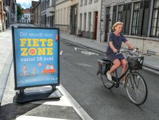 Vrijdag opent grootste fietszone van Vlaanderen in Kortrijk: ook bussen en taxi’s achter fietsers