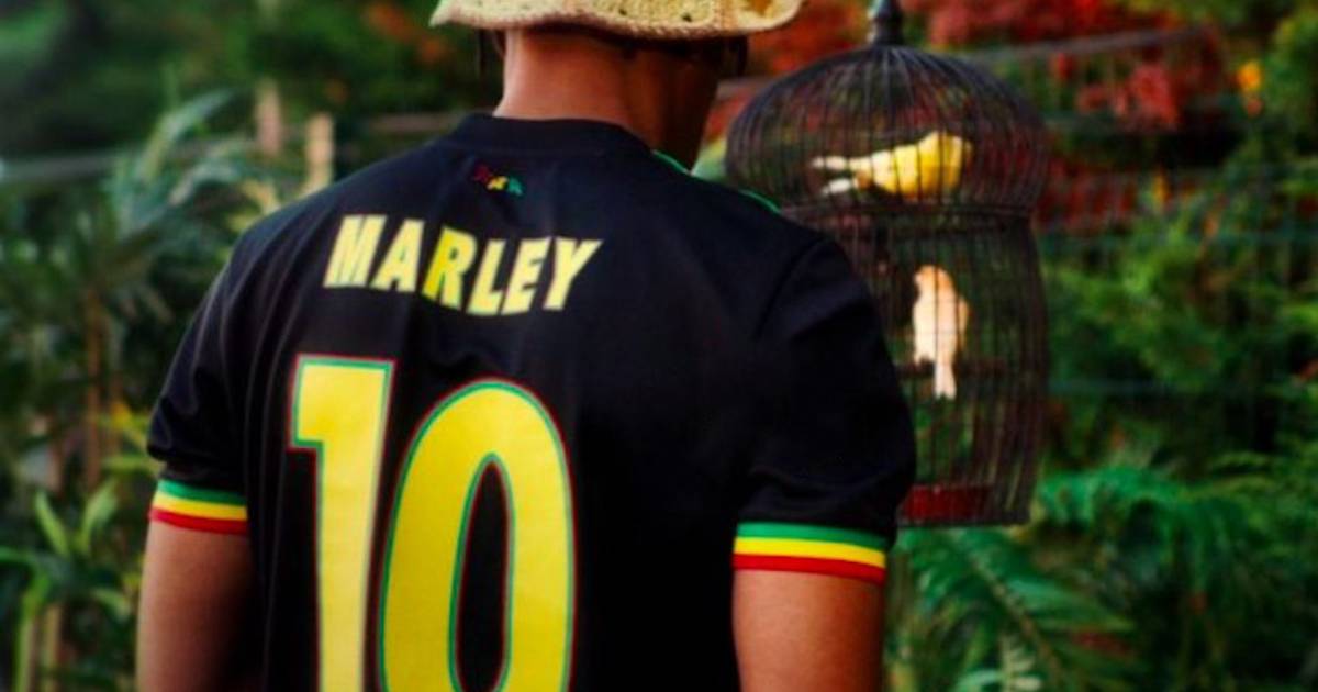 Lancering Bob Marley-shirt Ajax leidt tot problemen webshop | Time-out | hln.be