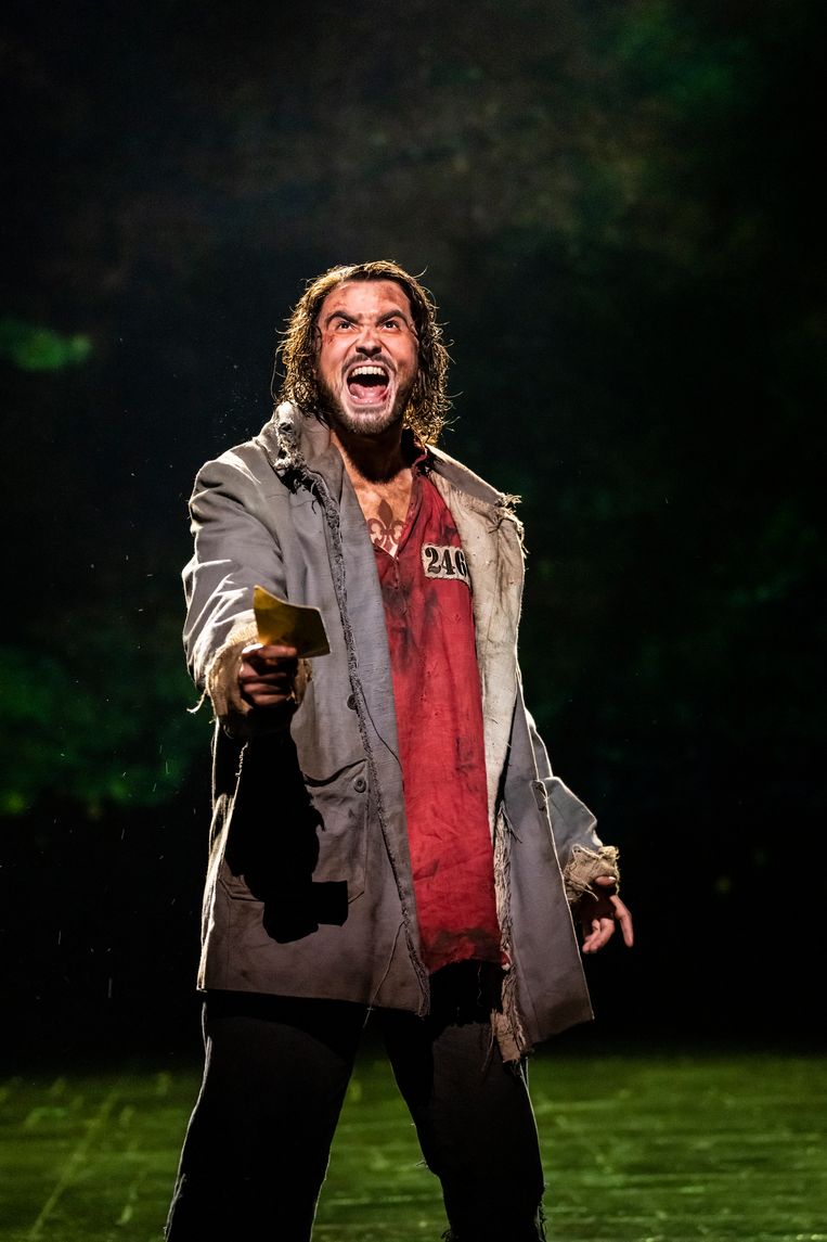 Jean Valjean in ‘Les Miserables’. Beeld 
