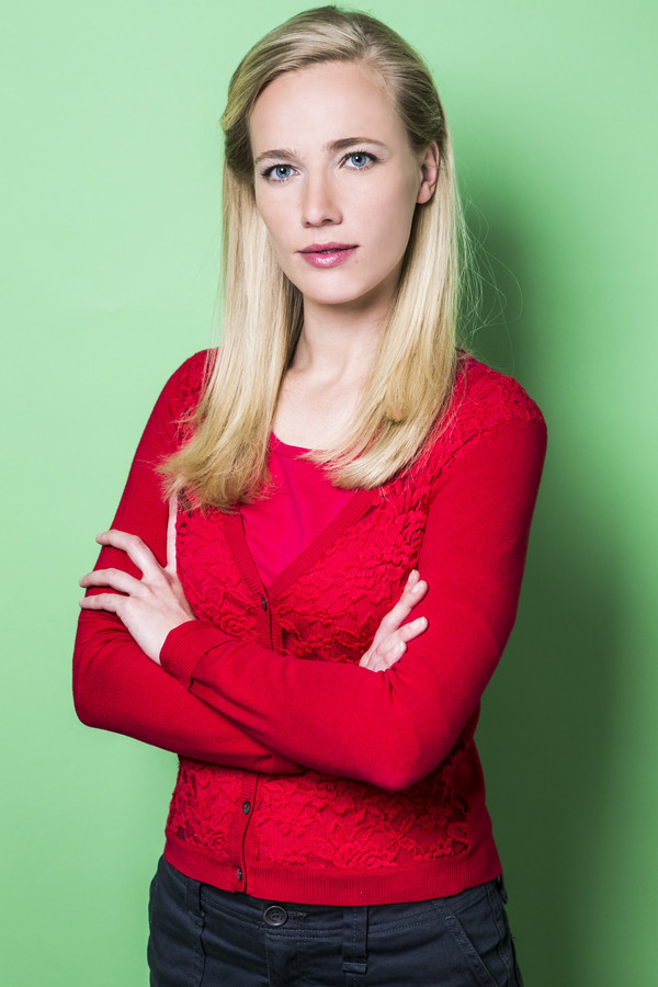 Jennifer Hoffman Met dokter Tinus trouwen? Dat nooit! Foto AD.nl