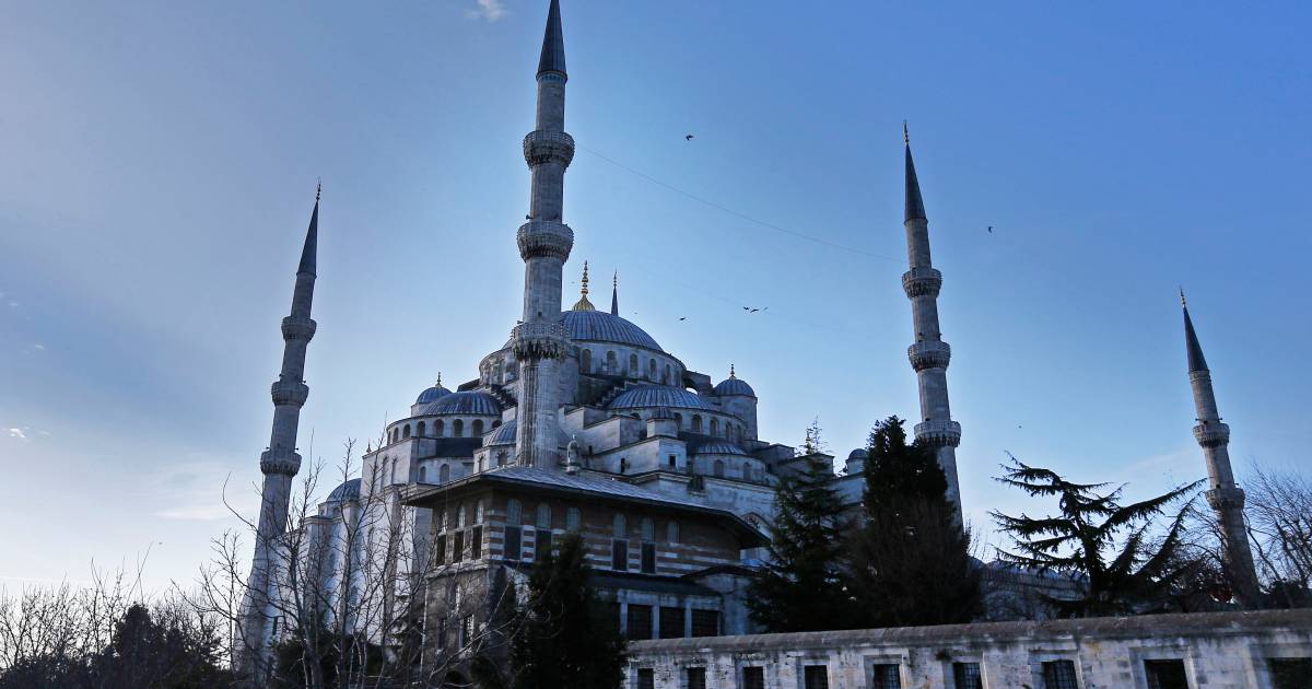 Over perfecte rondleiders door warm Istanbul en een gedreven staatssecretaris