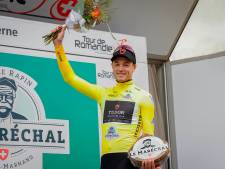 Maikel Zijlaard zorgt voor daverende verrassing in Ronde van Romandië: ‘De gele trui, ongelooflijk!’