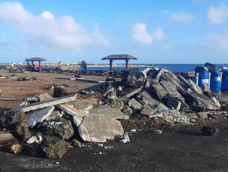Man (57) met lichamelijke beperking uit Tonga overleeft tsunami: “24 uur in zee rondgezwommen”