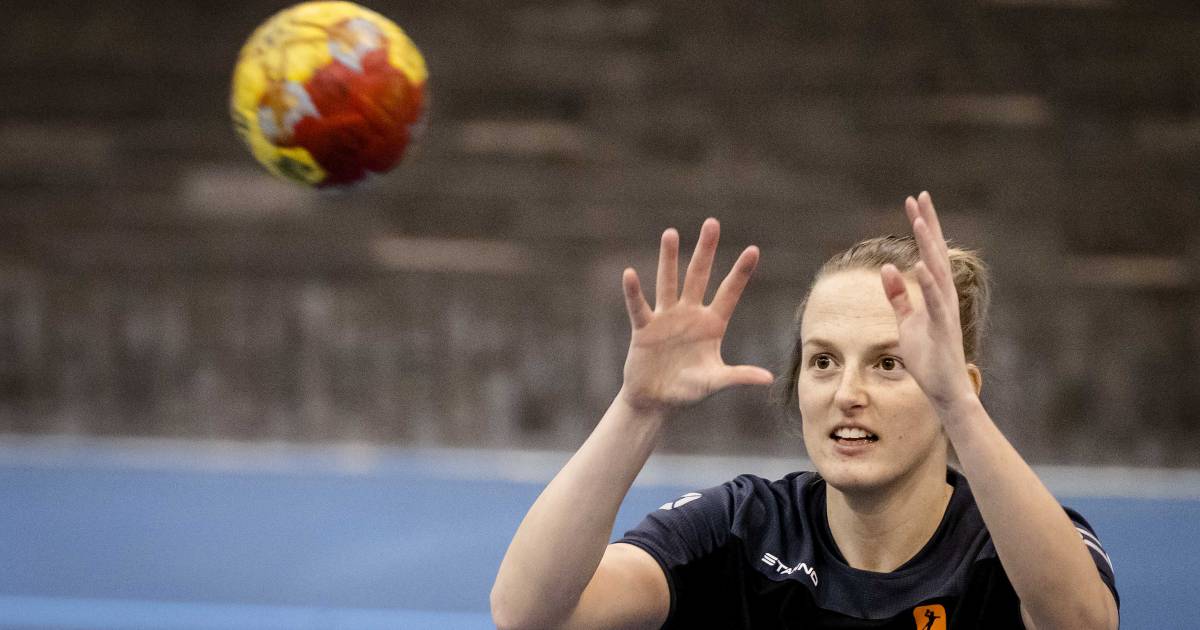 Handbalster Knippenborg uit Zieuwent beëindigt interlandloopbaan