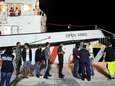 Spanje gaat 15 migranten van reddingsschip Open Arms oppikken