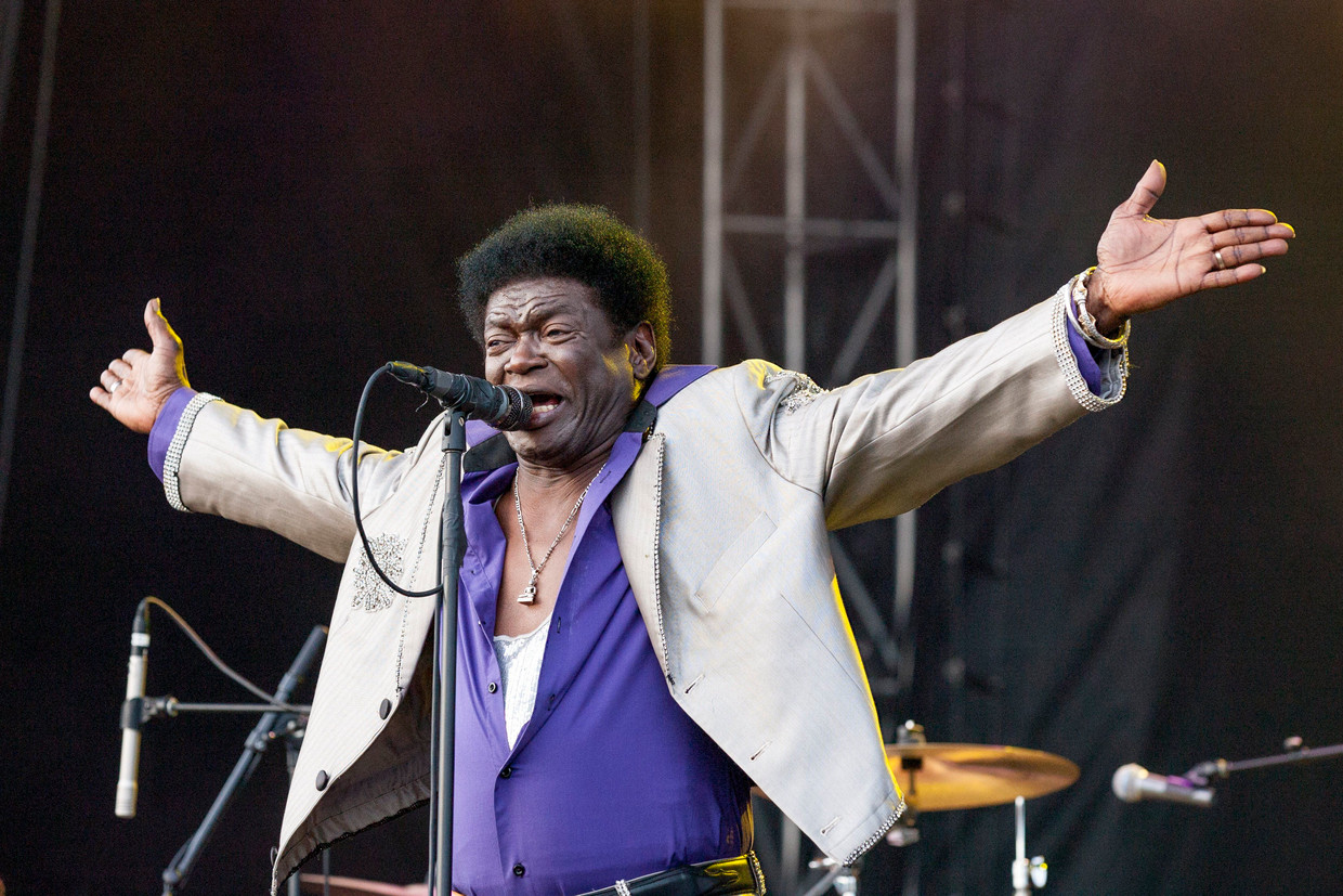 De legendarische soulzanger Charles Bradley was 62 toen hij zijn debuutalbum uitbracht.  Beeld Photo News