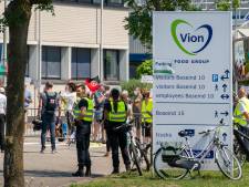 Waarom blijft Vion ondanks alle besmettingen open? Dit zijn de hete hangijzers rond de slachterij in Boxtel
