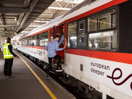 Er rijdt weer een nachttrein tussen Amsterdam en Berlijn (en hij stopt in het oosten alleen in Deventer)
