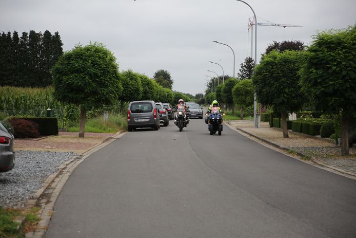 De Maledivische secretaris van Buitenlandse Zaken en zijn gevolg werden onder motorbegeleiding naar Balen gebracht.