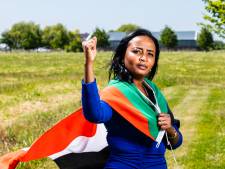 Riham in actie voor ‘vergeten’ oorlog in Soedan: ‘Meer dan zestig kinderen omgekomen in weeshuis’ 