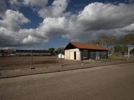 Een kale vlakte met één huis: Eindhovenaar biedt weerstand aan sloop voor nieuwbouw