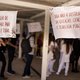 Braziliaanse universiteiten verzetten zich tegen afbraakbeleid Bolsonaro: ‘Het is kiezen tussen schone wc’s of onderzoek doen’