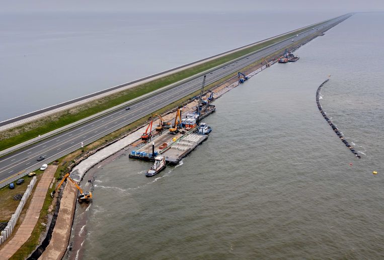 Rijkswaterstaat schikt geschil Afsluitdijk voor 238 miljoen euro