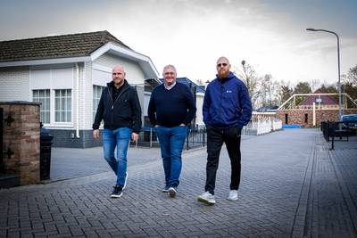 Van Emmen tot Enschede, hoe een woonwagenkampkind het schopte tot FC Twente-trainer