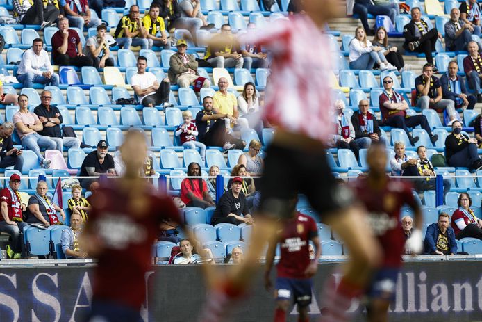 Overzicht van tribunes tijdens het duel van Vitesse met Sparta, op 19 september 2020 in Arnhem.