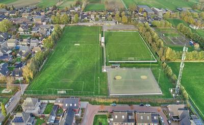 Extra geld voor sportpark Loosbroek en waterveld MHC Heesch: ‘Het kan niet anders’