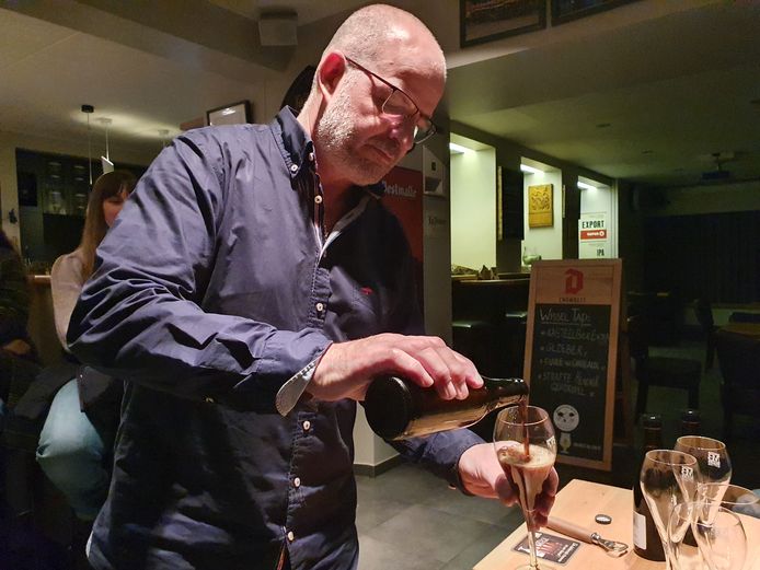 Whiskyclub Cupam Amicas lanceert een eigen whisky infused bier. Het bier is gebrouwen door Thuisbrouwerij Florik uit Wechelderzande.