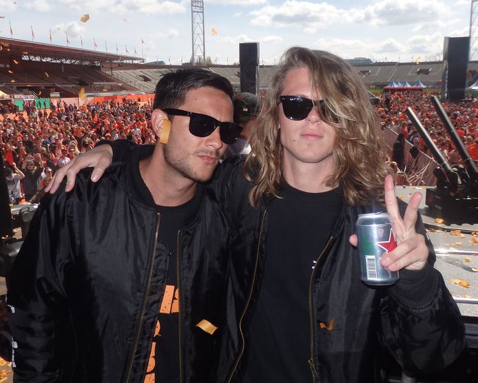 DJduo Kris Kross Amsterdam treedt op in restaurant Utrecht Utrecht AD.nl