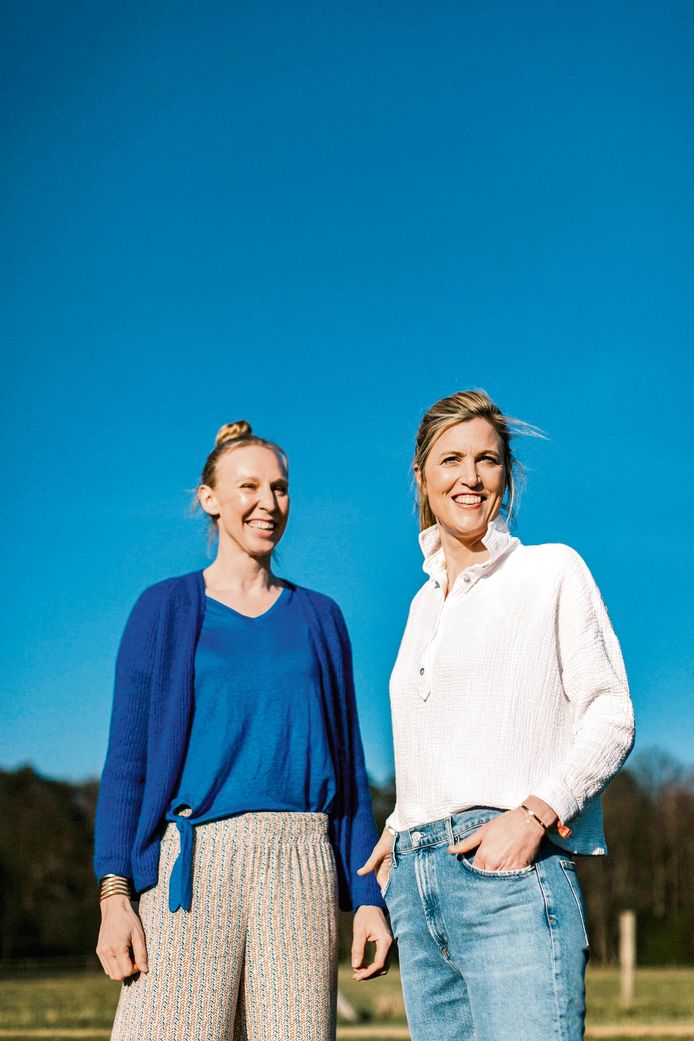 Minister Annelies Verlinden en basketbalsters Ann Wauters ...