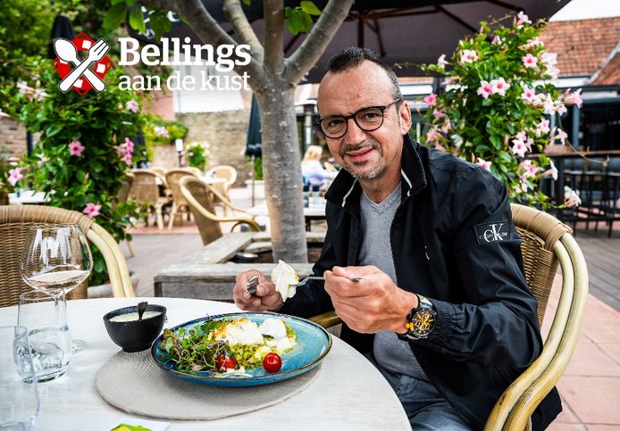 Sterrenchef Luc Bellings trekt deze zomer opnieuw 8 weken met journalist Stefan Vanderstraeten langs de Belgische kust om gerechten te proeven. Deze week: kabeljauw in mousselinesaus.