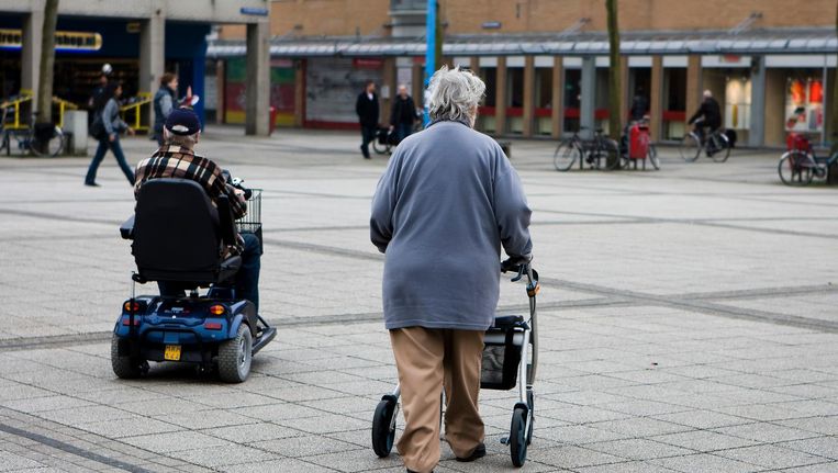 Ouderen en mensen met een beperking moeten te lang wachten op hun vervoer. Beeld anp