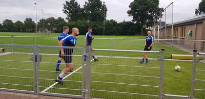 Voetbalkunstenaar Tiki Taka Touzani komt naar VV Nijnsel
