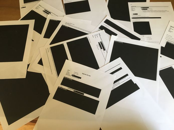 ZwartgelakeHeel veel pagina's in horrordossier Uddel zijn door de gemeente Apeldoorn zwartgelakt, tot grote frustratie van Gerrit van den Brink, die met een WOB-verzoek 'alle info' opvroeg.