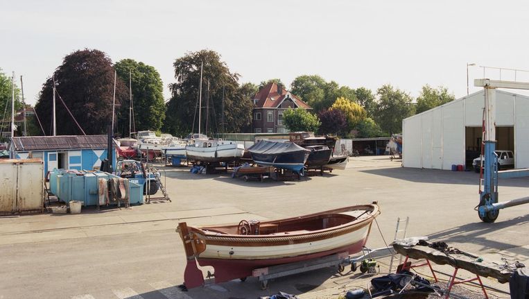 Op het oog een bedrijfsterrein, maar dit is vrijwel de hele Sint Bernarduspolder Beeld Maarten Boswijk