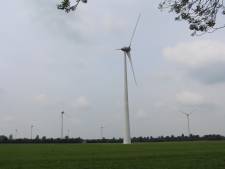 Splijtende verdeeldheid over windturbines in de polder