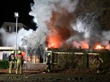 Uitslaande brand bij leegstaande cafetaria in Breda, pand gaat verloren