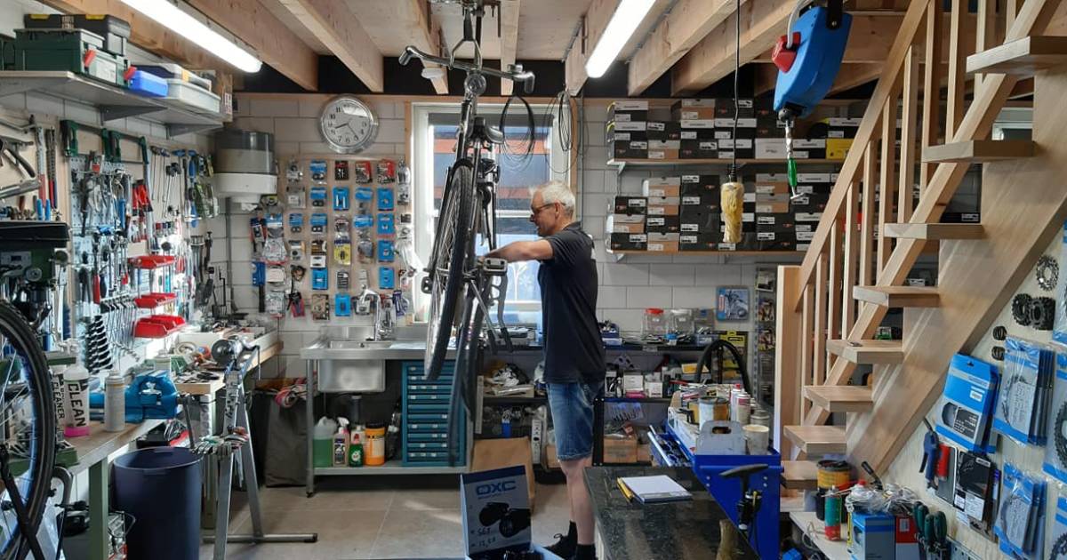 Fietsreparatieplaats Vlierden uit jasje gegroeid