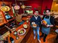 Indiaas restaurant Maharaja: de broers Awiskar Dhakal (Links, eigenaar) en Ashish Dhakal (Chef) uit Nepal.
