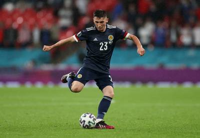 Billy Gilmour positif au Covid-19 et forfait pour le troisième match de l’Ecosse