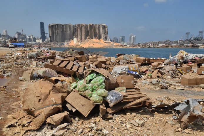Een ravage in de haven van Beiroet.  (07/08/2020)