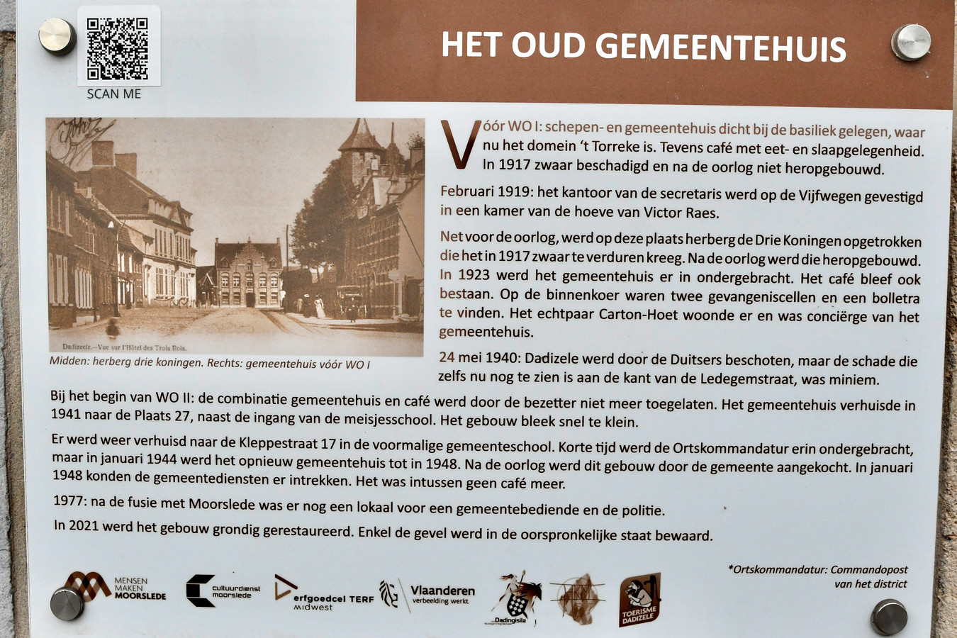 Twee paardjes van draaimolen uit het Dadipark en collage van 300 foto’s