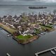 Sommige Nederlanders zijn té rijk, stellen  limitaristen. Is het tijd voor een bestaansmaximum?